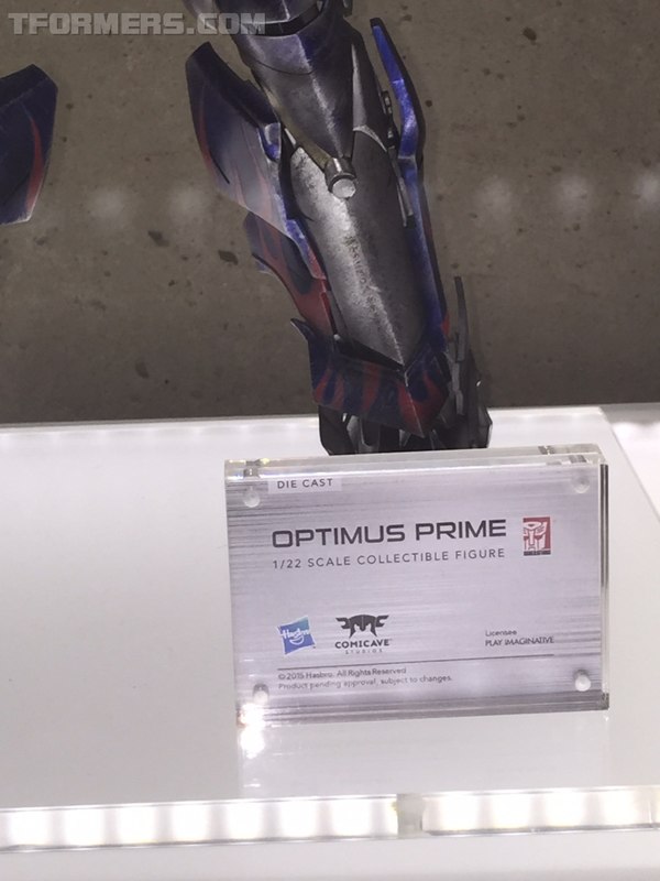 SDCC 2015   Transformers Comicave Optimus Prime Bumblebee Statues From,Bluefin  (16 of 24)